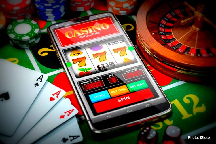 The Allure of Online Casino Slots Unveiling the Magic of SlotsCharm